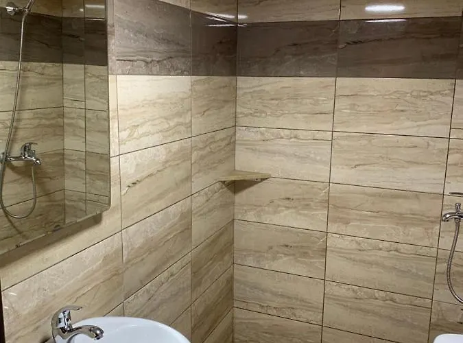 4 Brothers 아파트 *